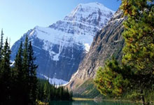 开云体育-《王者之路再启！詹姆斯小组赛关键战役全解析》